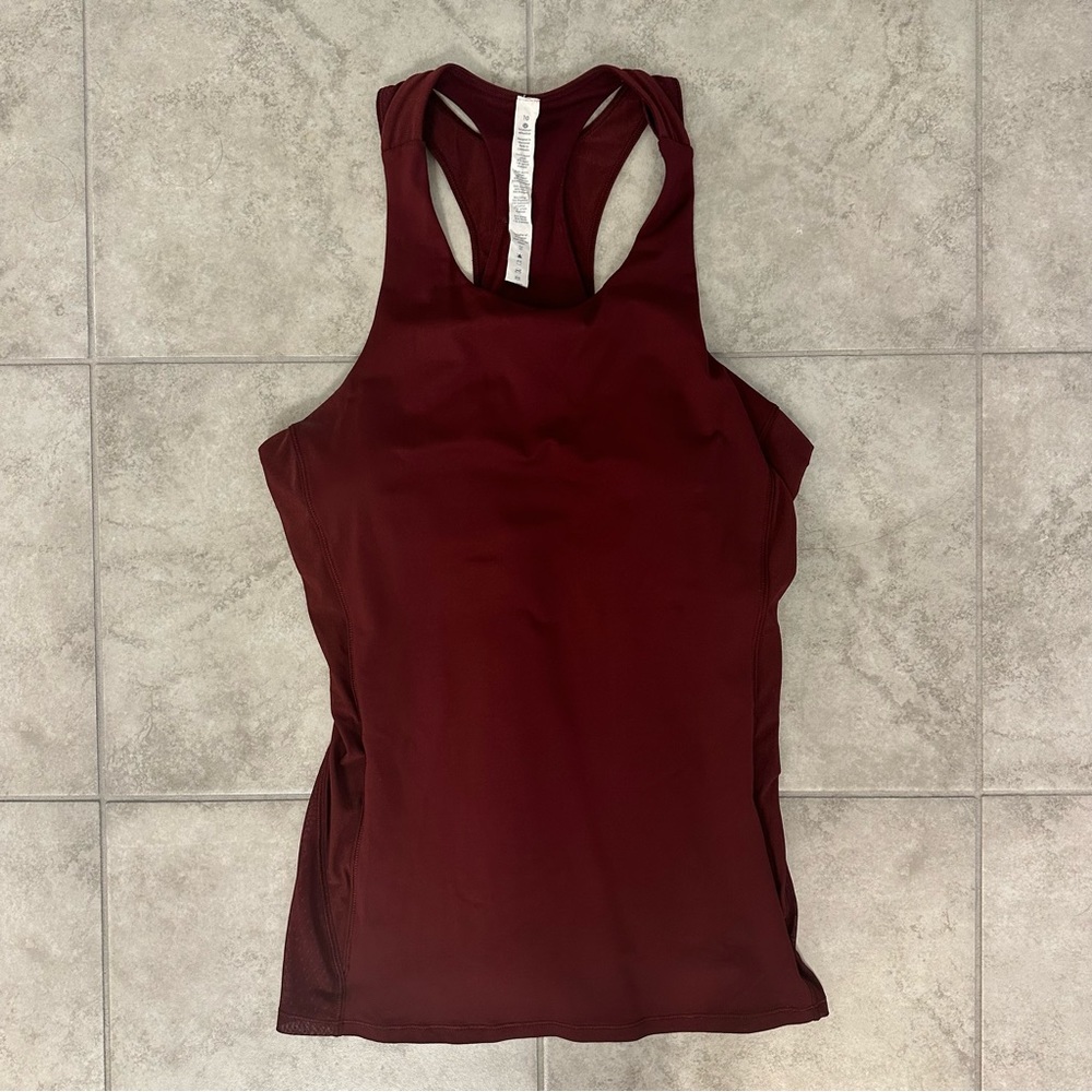 Lululemon workout tank